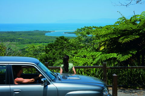 Martinique On Macrossan - Holiday Find 26