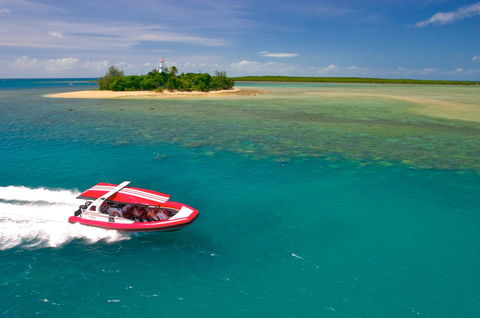 Martinique On Macrossan - Holiday Find 29