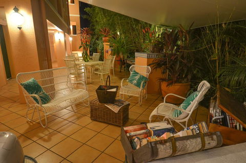 Martinique On Macrossan - Holiday Find 24