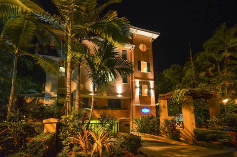 Martinique On Macrossan - Holiday Find 20