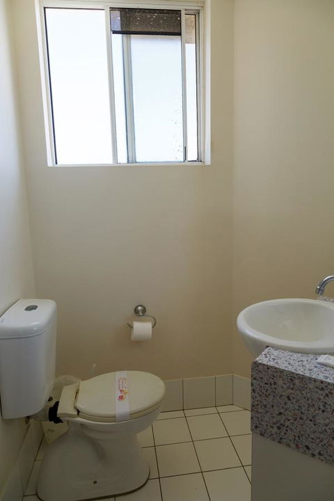 Crystal Beachfront Apartments - Holiday Find 24