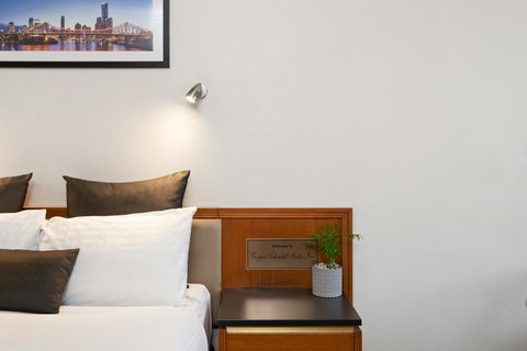 Coopers Colonial Motel - Holiday Find 4