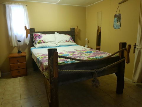 Arcadia Beach Guest House And Car Hire - Holiday Find 34