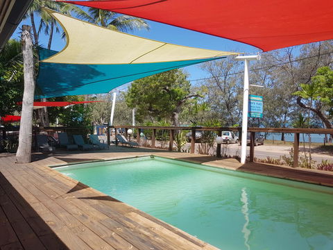 Arcadia Beach Guest House And Car Hire - Holiday Find 14