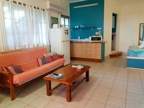 Arcadia Beach Guest House And Car Hire - Holiday Find 31