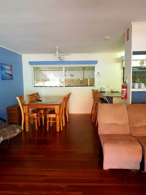 Arcadia Beach Guest House And Car Hire - Holiday Find 24
