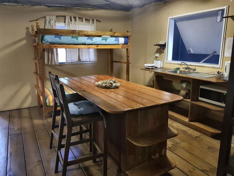 Arcadia Beach Guest House And Car Hire - Holiday Find 35