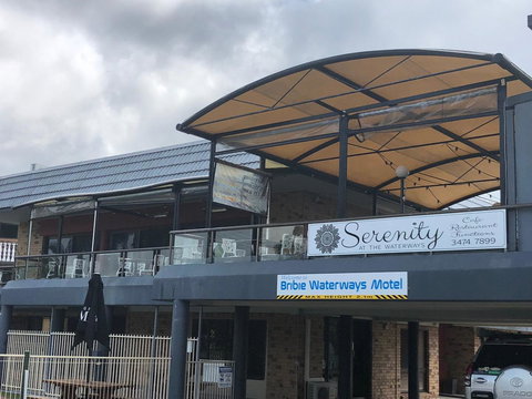 Bribie Waterways Motel - Holiday Find 14