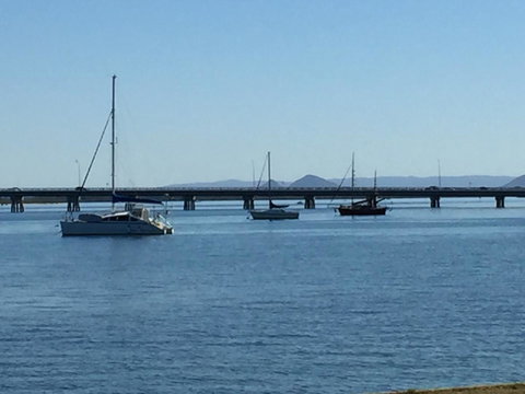 Bribie Waterways Motel - Holiday Find 17