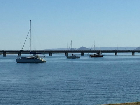 Bribie Waterways Motel - Holiday Find 26