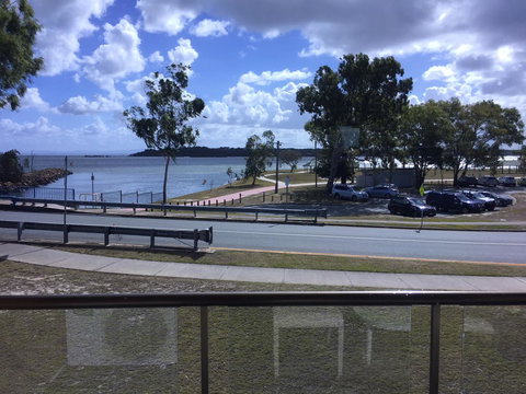 Bribie Waterways Motel - Holiday Find 37