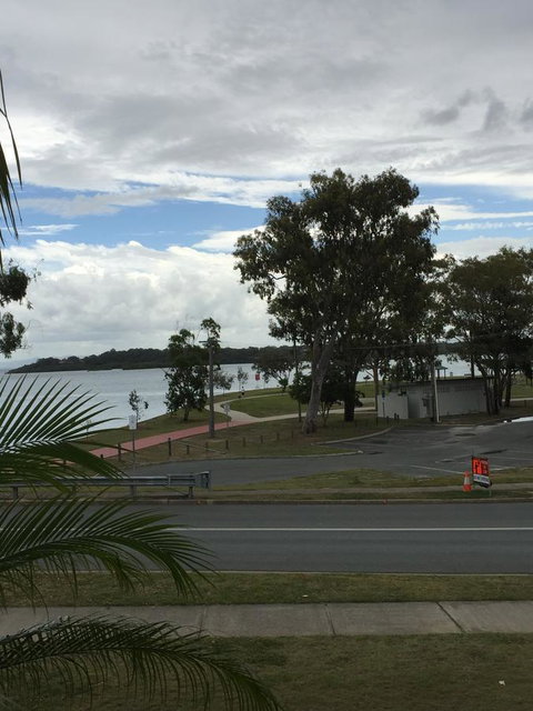 Bribie Waterways Motel - Holiday Find 40