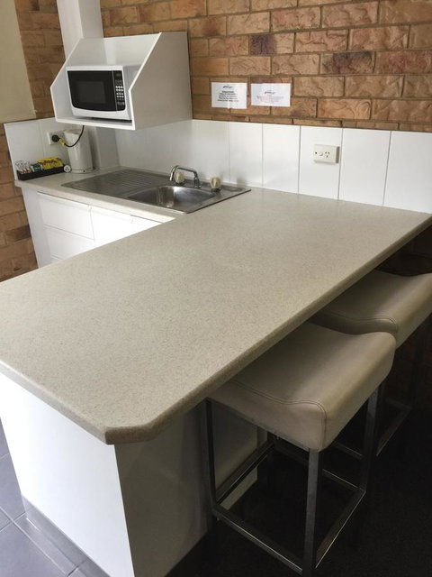 Bribie Waterways Motel - Holiday Find 29