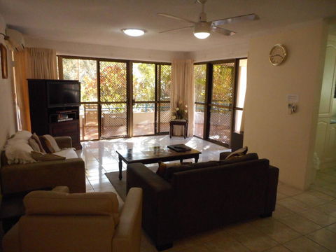 Placid Waters Holiday Apartments - Holiday Find 13