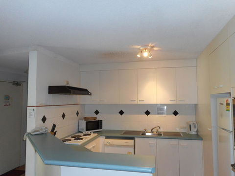 Placid Waters Holiday Apartments - Holiday Find 12