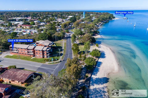 Waterviews,Pool, Wifi Its All Here !- Welsby Pde, Bongaree - Holiday Find 3