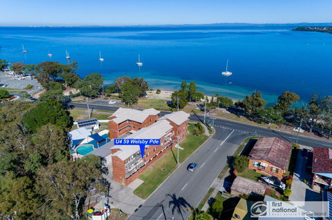 Waterviews,Pool, Wifi Its All Here !- Welsby Pde, Bongaree - Holiday Find 1
