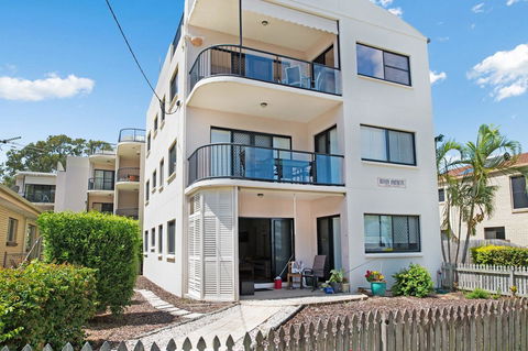 Quiet Location Across From Waterfront - South Esp, Bongaree - Holiday Find 0