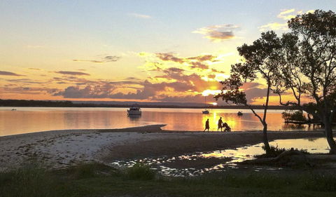Quiet Location Across From Waterfront - South Esp, Bongaree - Holiday Find 6