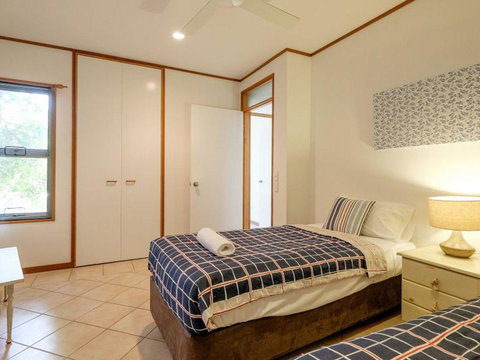 Claytons 1 By Discover Stradbroke - Holiday Find 24