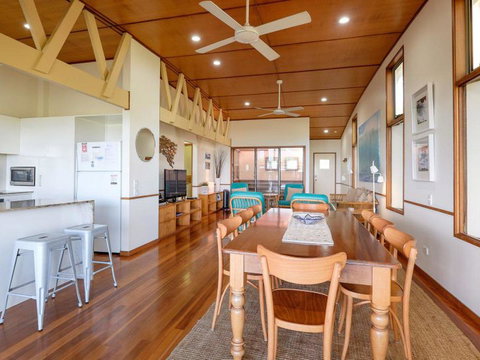 Claytons 1 By Discover Stradbroke - Holiday Find 17