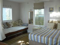 Book Amity Point Accommodation Vacations Holiday Find Holiday Find