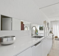 23a At The Islander - Holiday Find