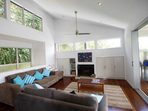 Sandbar - Holiday Find 5