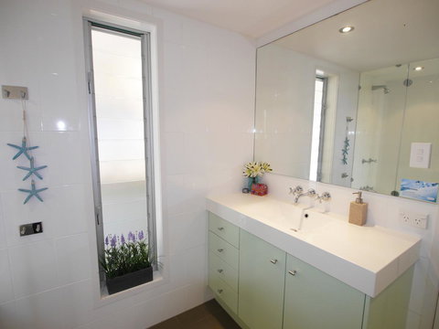 Sandbar - Holiday Find 13