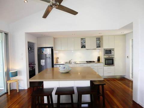 Sandbar - Holiday Find 3