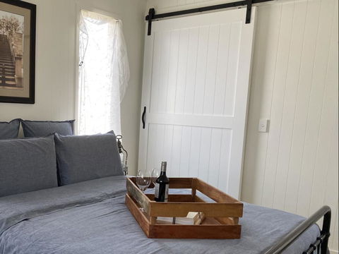 #Beach Shack On Oceanic - Holiday Find 1