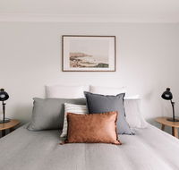 'Comfy  Cosy' - Close to Hospital Cadia and Early Riser Caf - Holiday Find