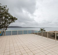 1 'Kooringal' 105 Soldiers Point Road - waterfront unit wth aircon - Holiday Find