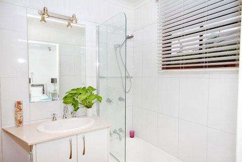 1/121 Park Crescent, Coolum Beach - Holiday Find 1