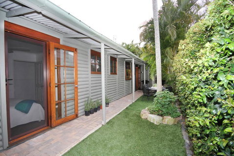 1/121 Park Crescent, Coolum Beach - Holiday Find 3