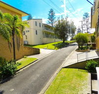 1/6 Convent Lane - Holiday Find