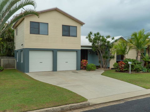 10 Bellgrove Street - Sawtell, NSW - Holiday Find 0