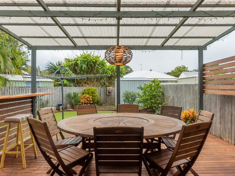 10 Bellgrove Street - Sawtell, NSW - Holiday Find 1