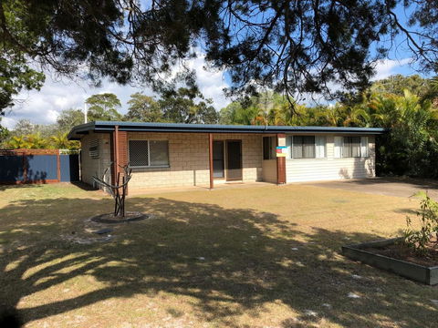 10 Cypress Avenue - Rainbow Beach, Fantastic Beach Location - Holiday Find 2