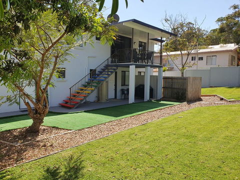 12 Cooloola Drive - Family Home, Close To Beach, Pet Friendly - Holiday Find 2