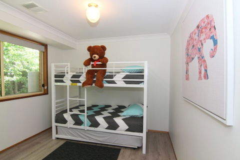 12 Mount Porepunkah Road - Holiday Find 3