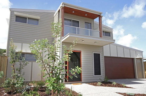 15 Wave Crescent Mount Coolum - Pet Friendly, WIFI, Foxtel, Linen Included - Holiday Find 0