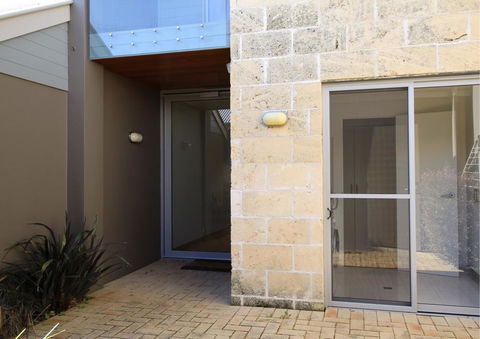 16 Seine Bay Apartment - Holiday Find 2