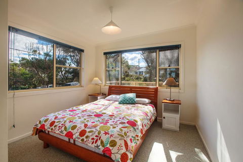 164 Mitchell Pde - Spectacular Views - Holiday Find 2