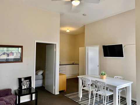 2 Bed Rooms Granny Flat - Complete Privacy - Holiday Find 2