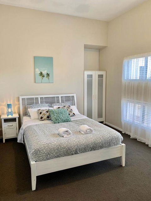 2 Bed Rooms Granny Flat - Complete Privacy - Holiday Find 3