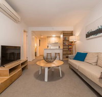 2 Bedroom Apartment Seconds From Valley - Holiday Find