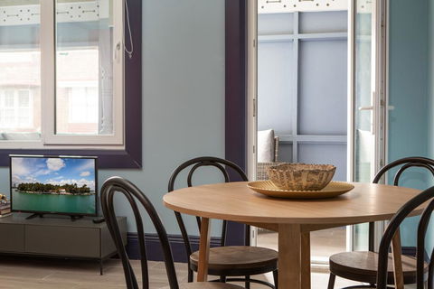 2-Bed Apartment Metres From Coogee Beach And Dining - Holiday Find 3