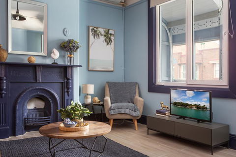 2-Bed Apartment Metres From Coogee Beach And Dining - Holiday Find 1