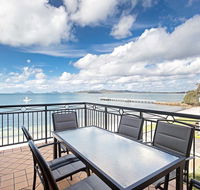 2/137 Soldiers Point Road - luxury unit on the waterfront with aircon and free unlimited Wi Fi - Holiday Find